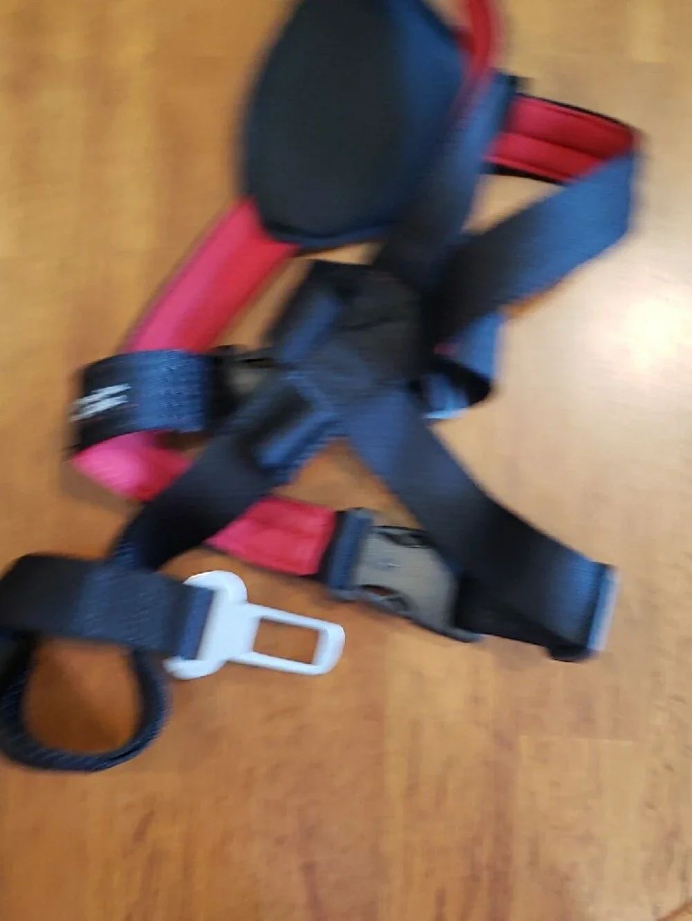 New CLIX Car Safe Dog Seatbelt Harness - Black with Red Trim